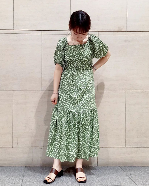 ビジュー付きスウェットチュニック