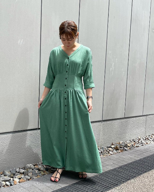 ビジュー付きスウェットチュニック