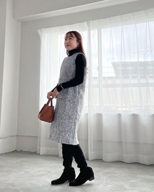 ビジュー付きスウェットチュニック