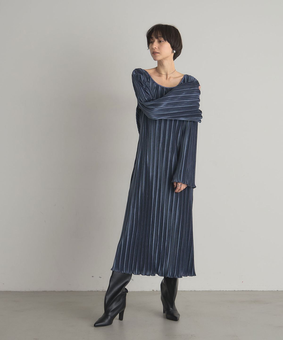 リブベロアワンピース