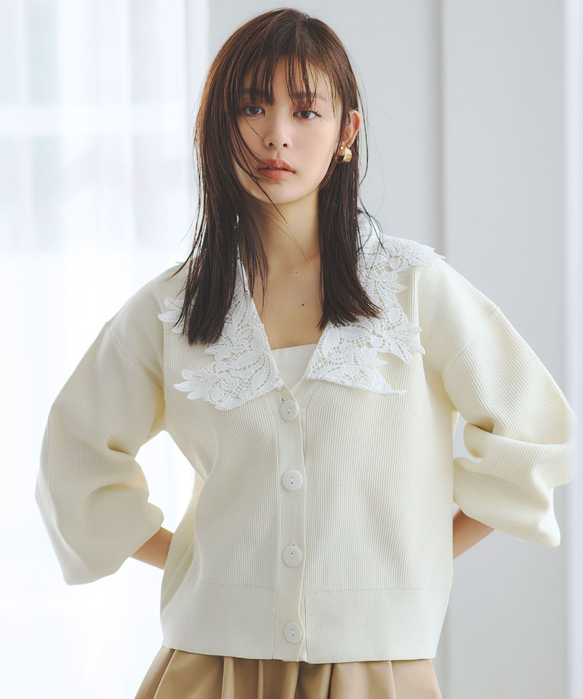 レースカラーニットカーディガン