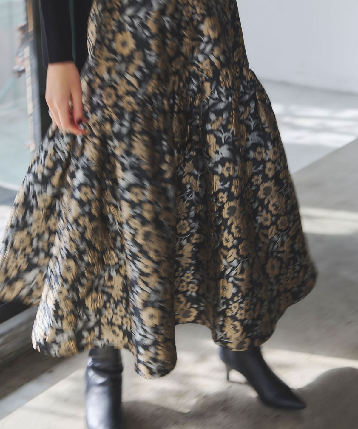 フラワージャガードスカート