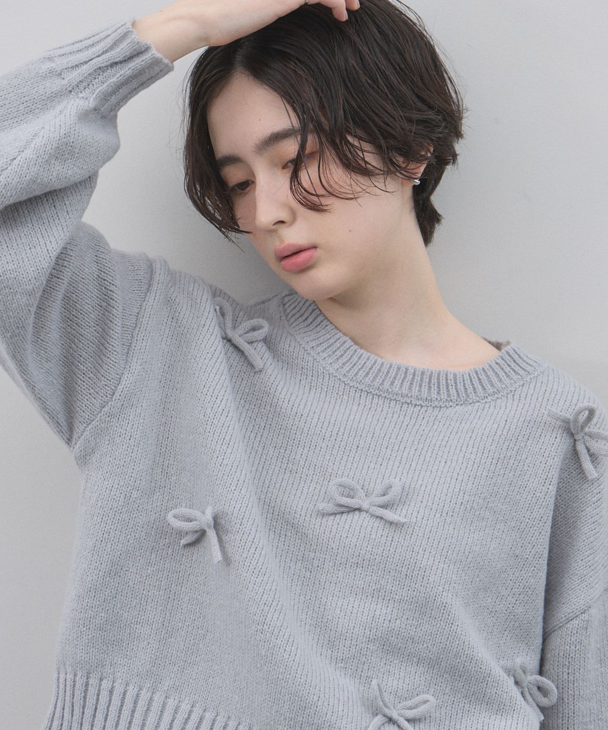 オフィシャルサイト限定】モヘアタッチリボン付きニット