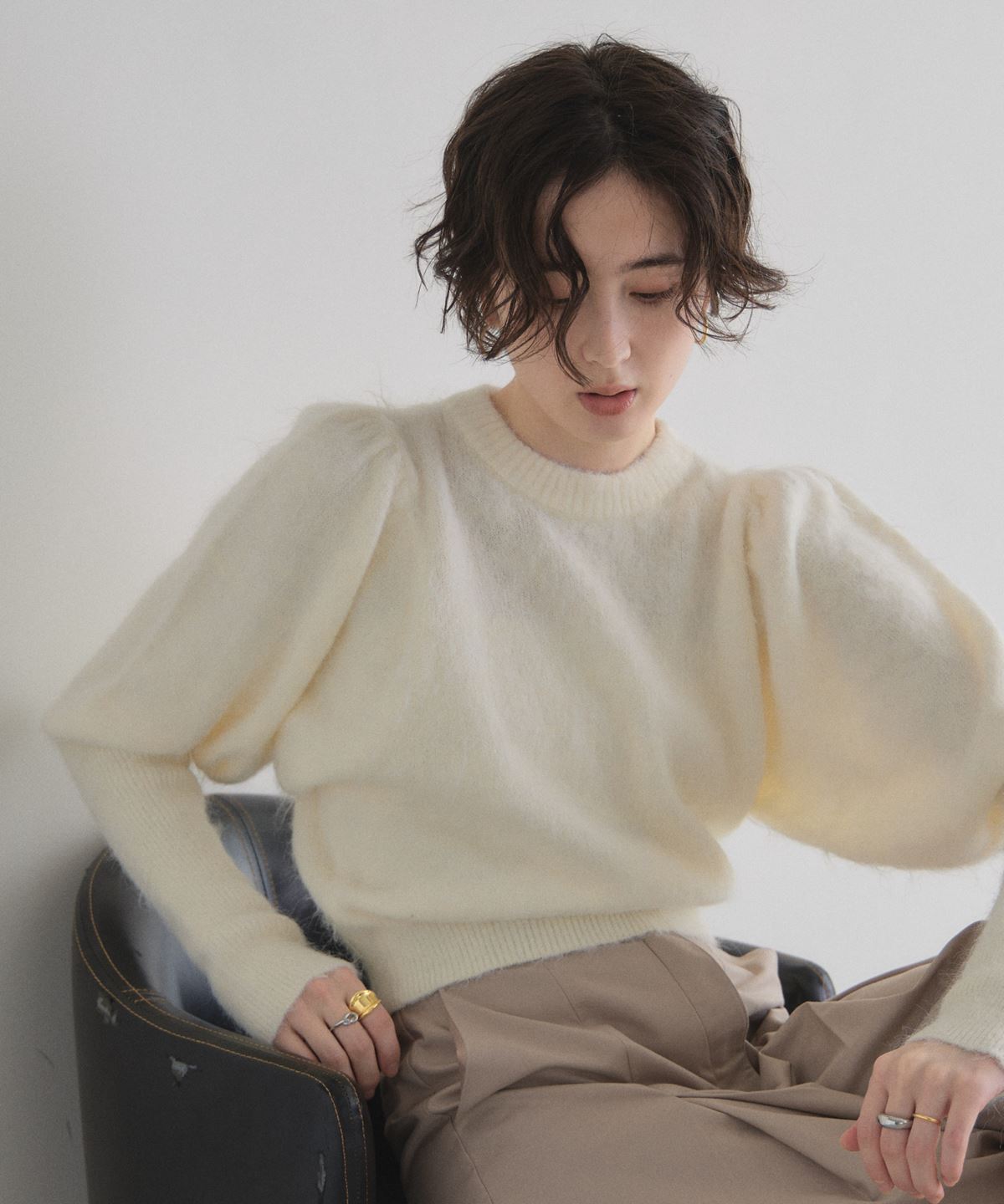 オフィシャルサイト限定】モヘアパフスリーブニット