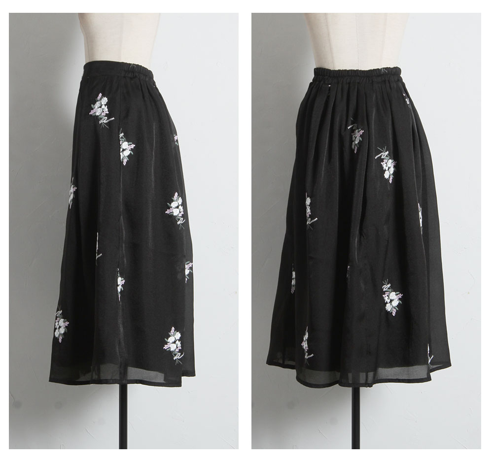 オフィシャルサイト限定】フラワーエンブロイダリーフレアスカート