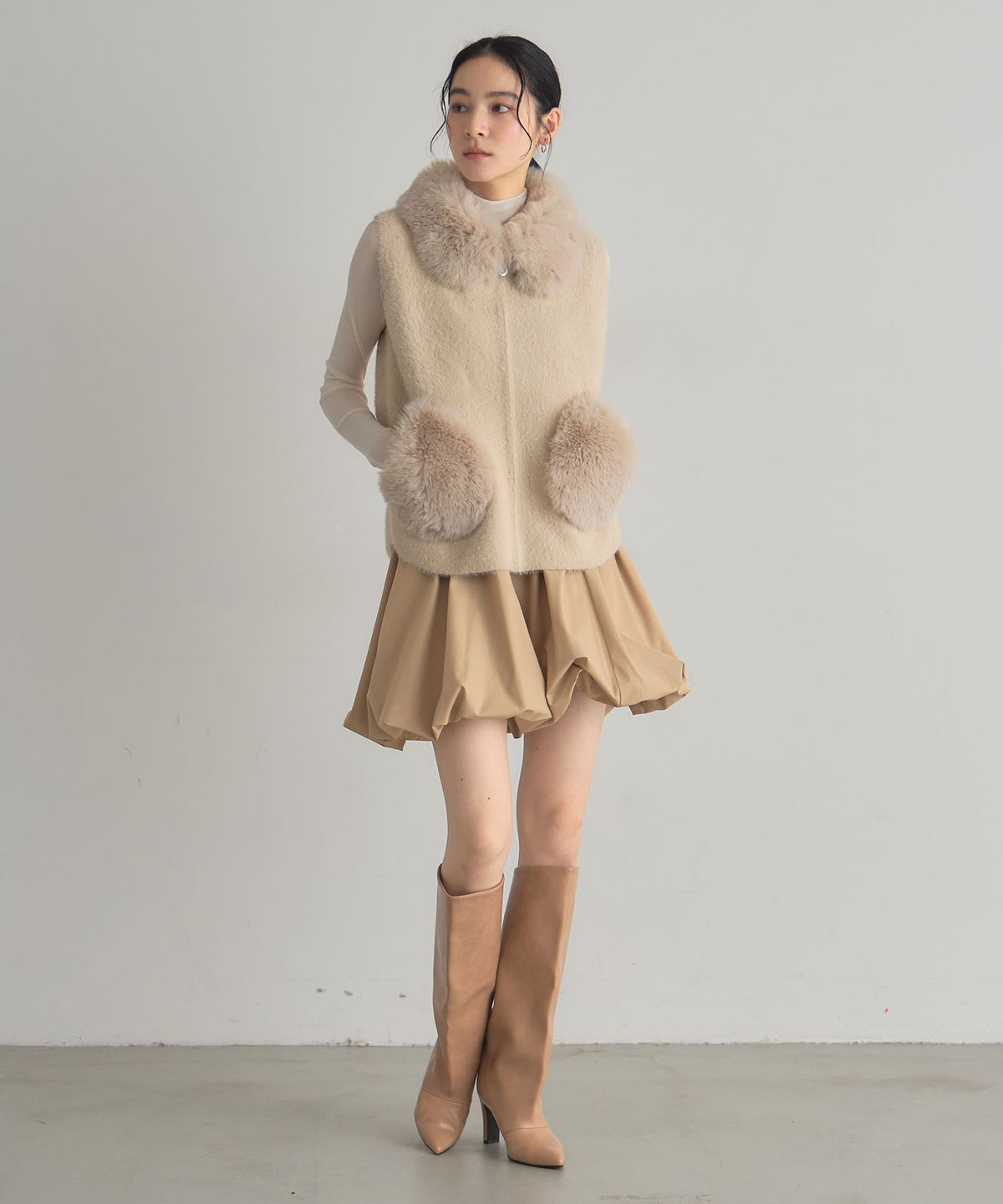 オフィシャルサイト限定】ファー×ニットZIPベスト