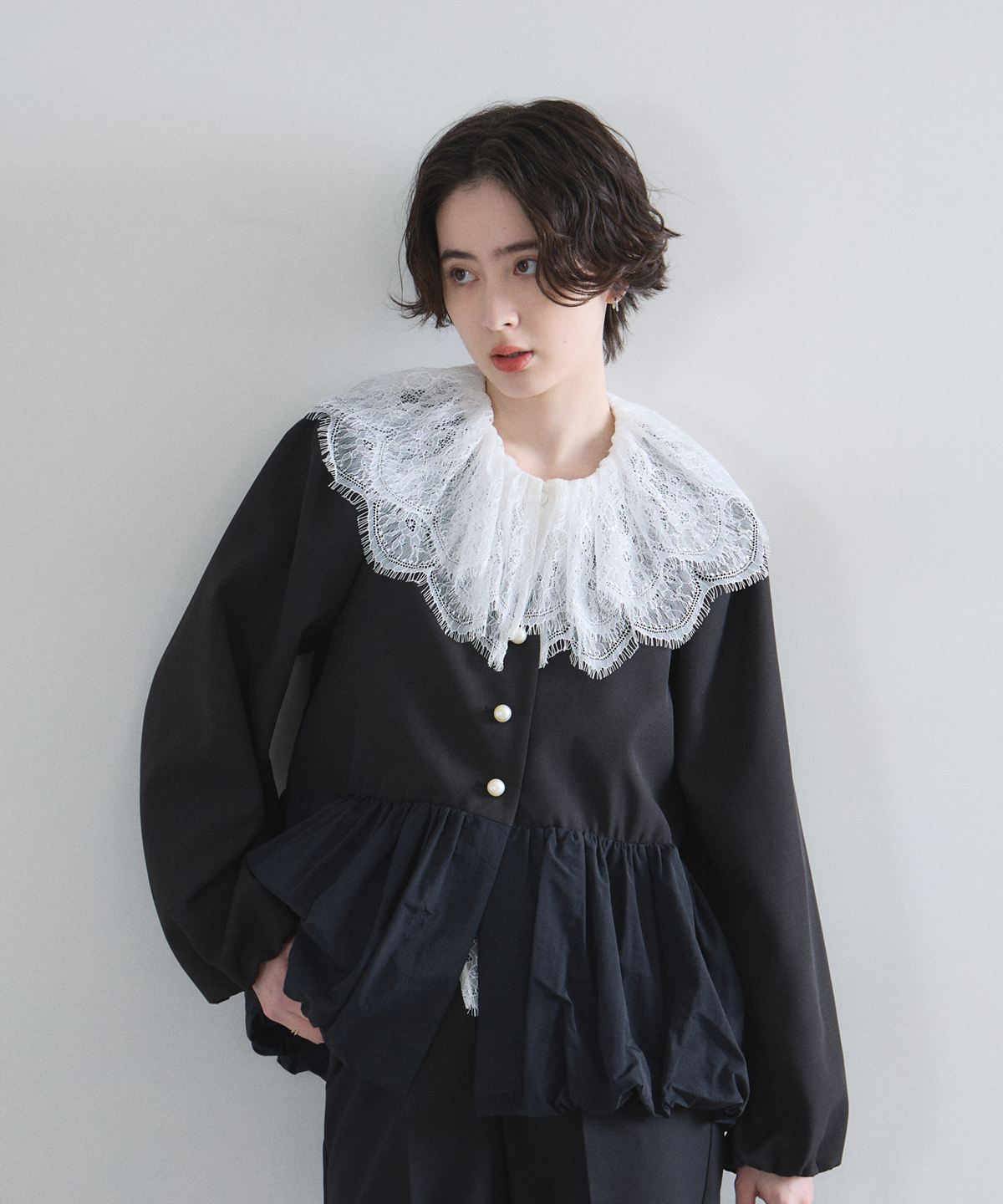 オフィシャルサイト限定】バルーンペプラムジャケット