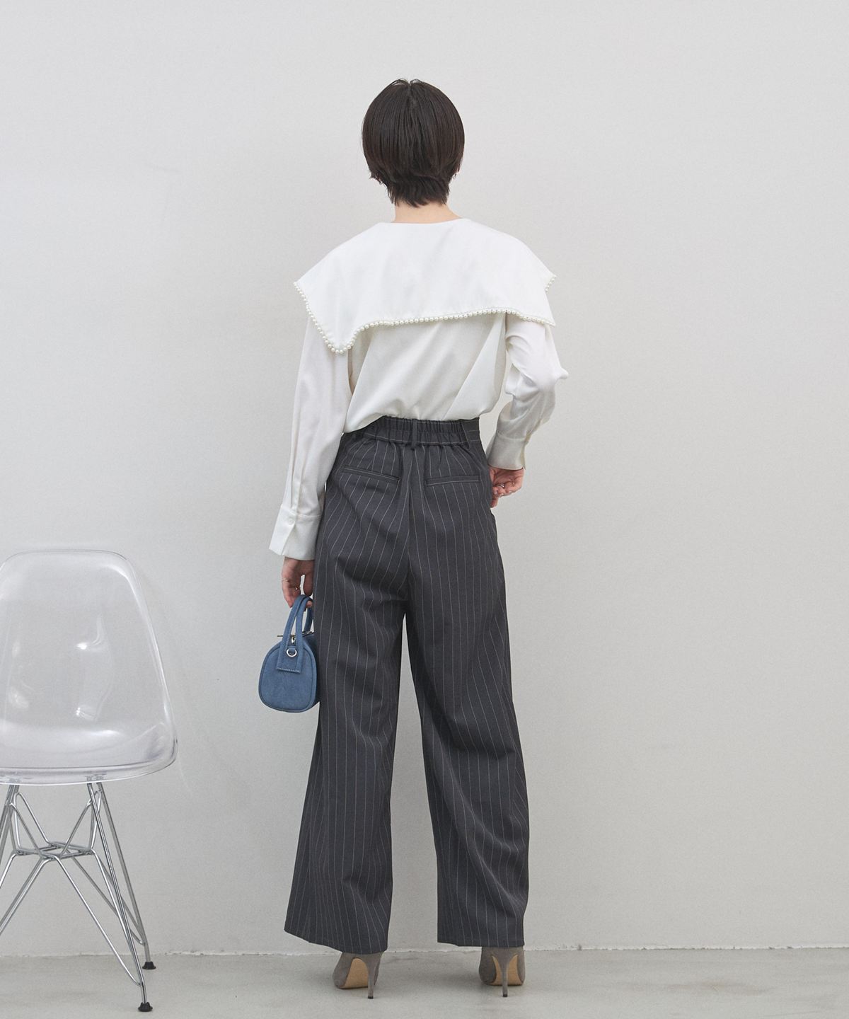 オフィシャルサイト限定】ピンストライプタックワイドパンツ