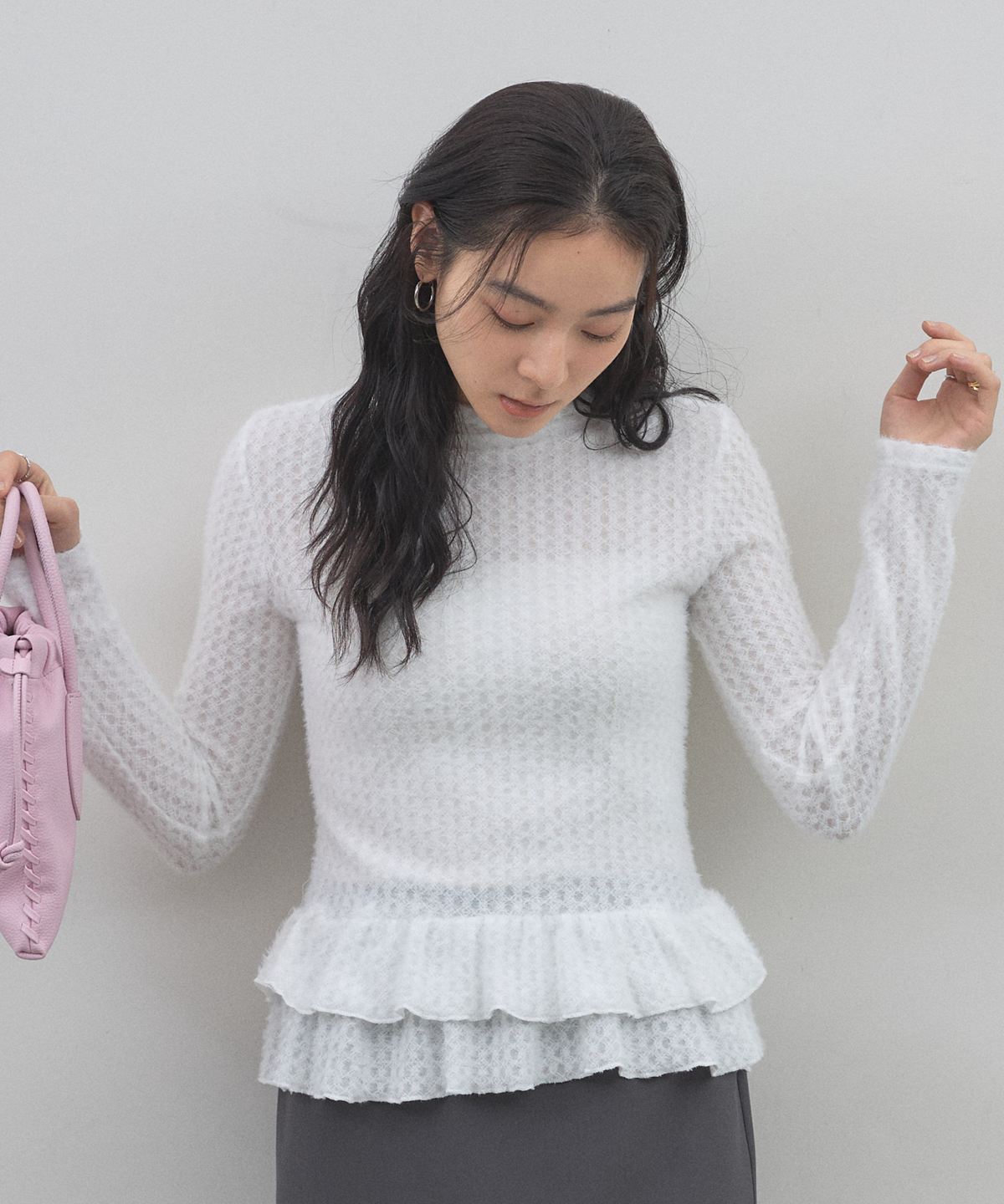 完売品おまけ付き♪未使用ジャガードペプラムトップス　ベージュゴールドLAVA オフィシャルサイト限定】スクエアジャガードペプラムトップス