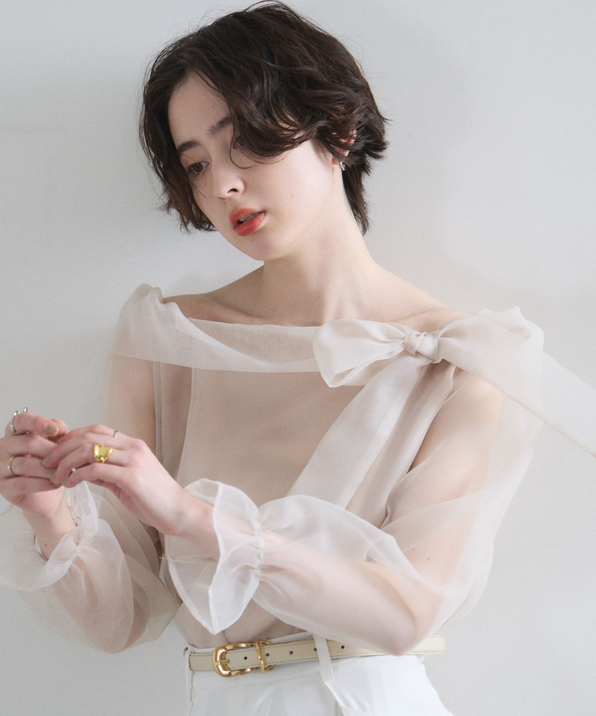 オフィシャルサイト限定】肩リボンシフォンブラウス