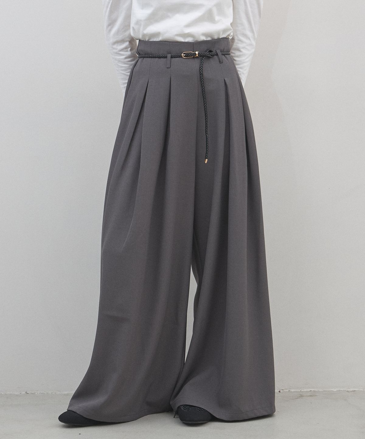 AUBERGE ワークパンツ ベルト付き 11/14まで値下げ‼︎ AUBERGE ワークパンツ ベルト付き 11/14まで値下げ‼︎ AUBERGE ワーク