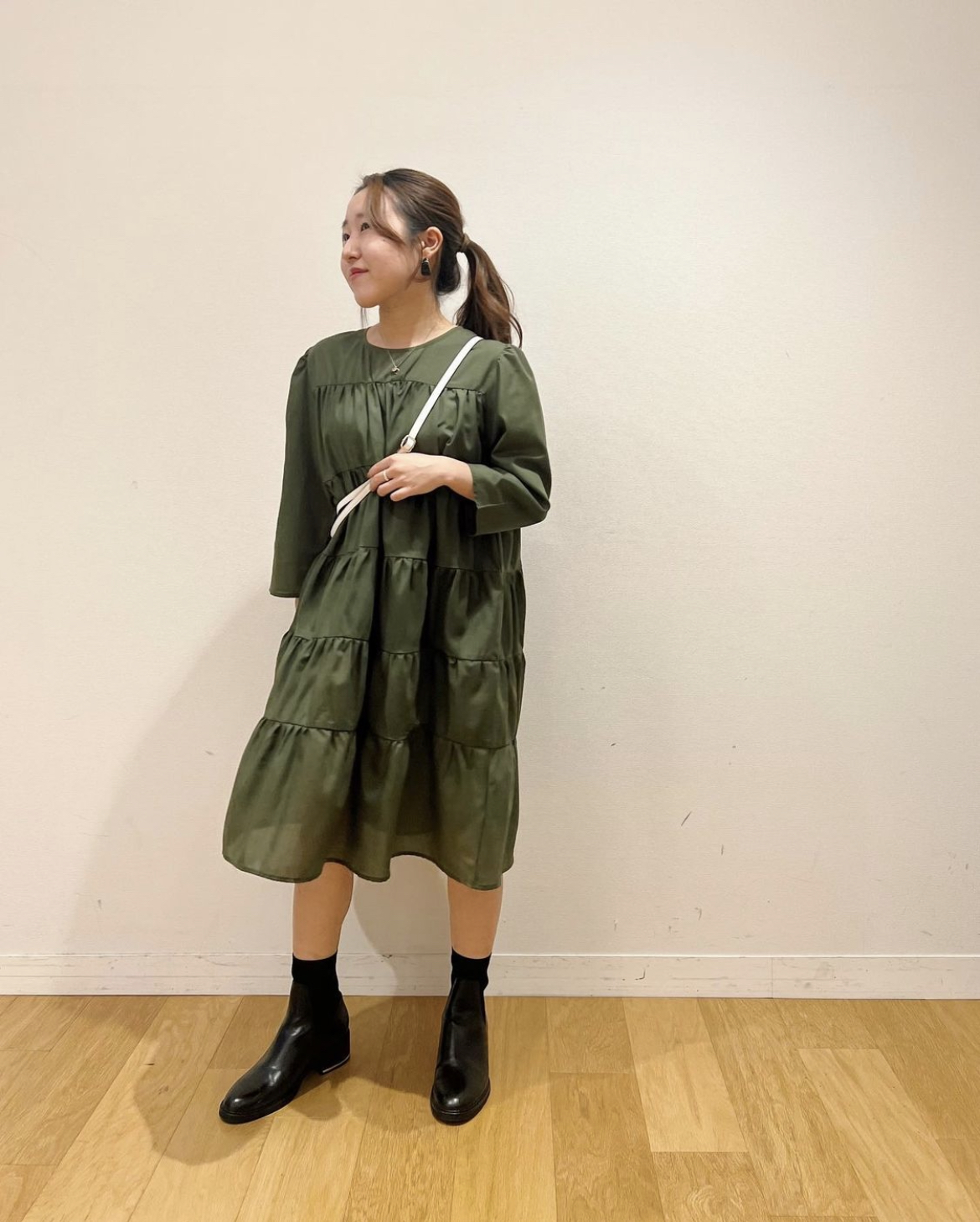 ビジュー付きスウェットチュニック