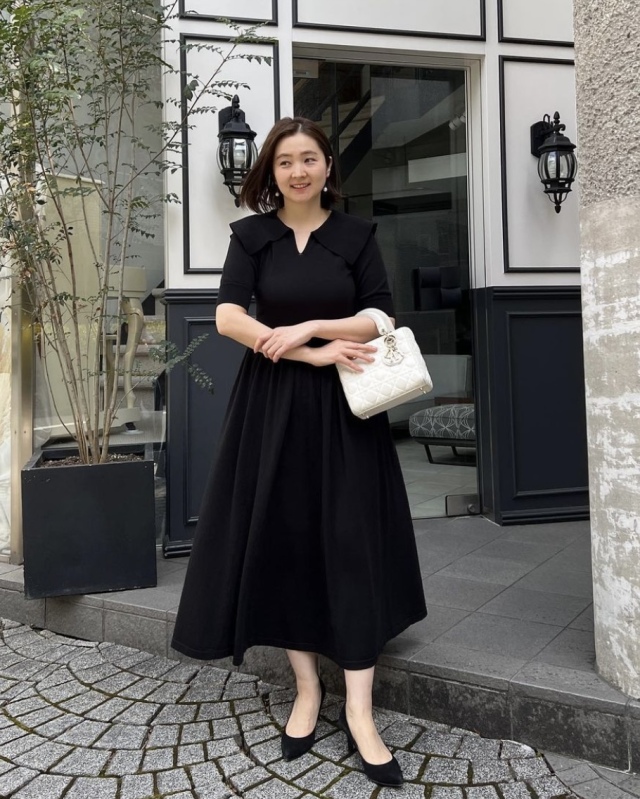 ビジュー付きスウェットチュニック