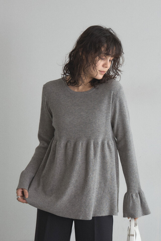 レーススリーブブラウス